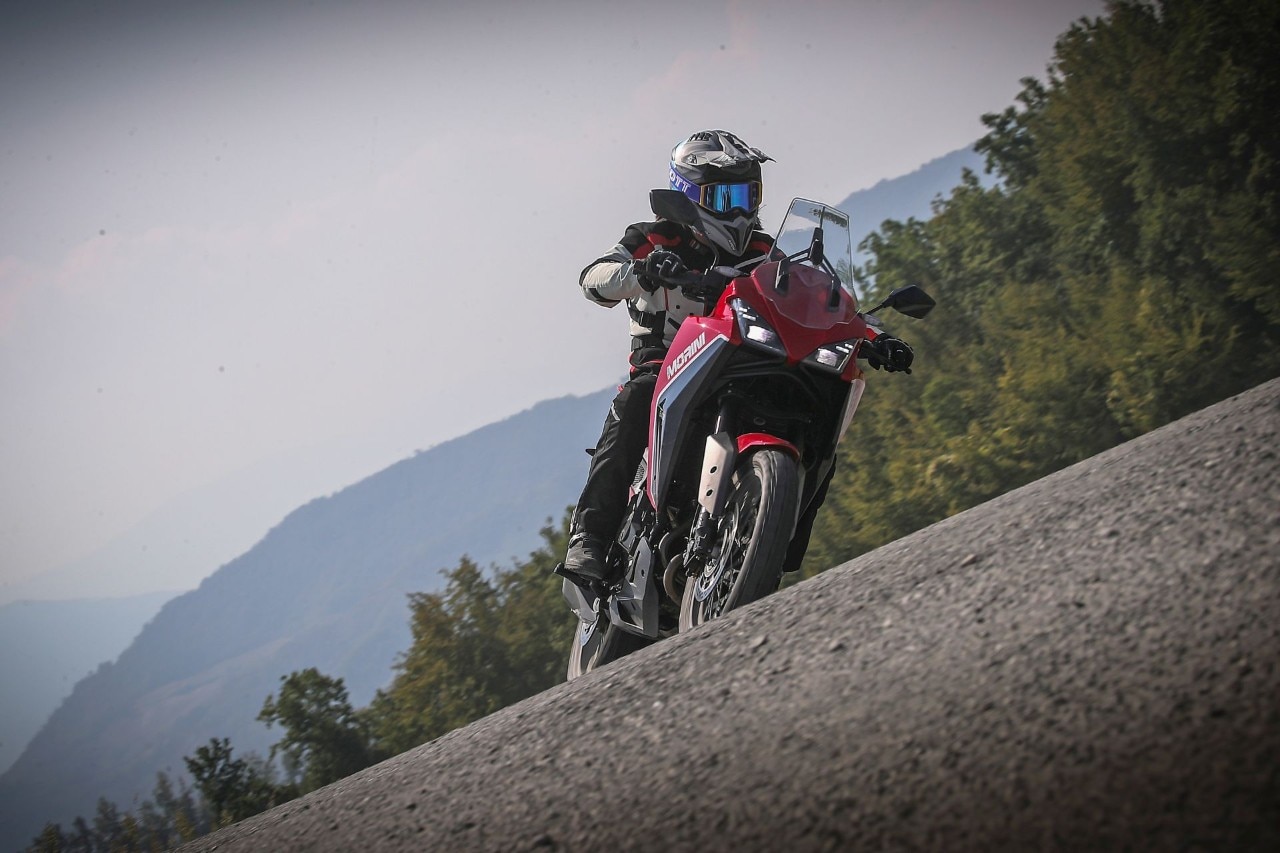 Moto Morini X-Cape: punto di FUGA